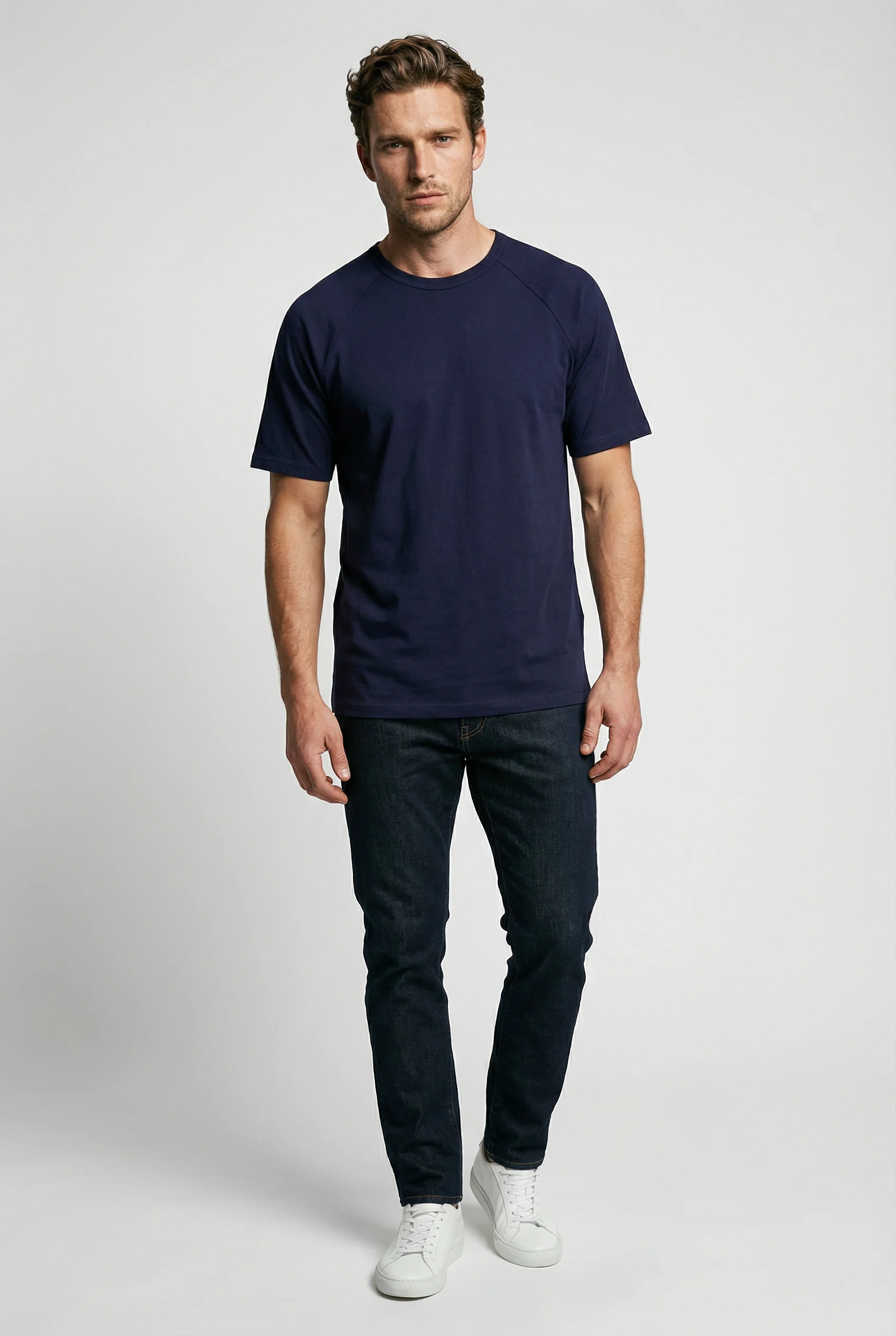 Hoxton Raglan Sleeve Fitted T-shirt - Navy - Image 4